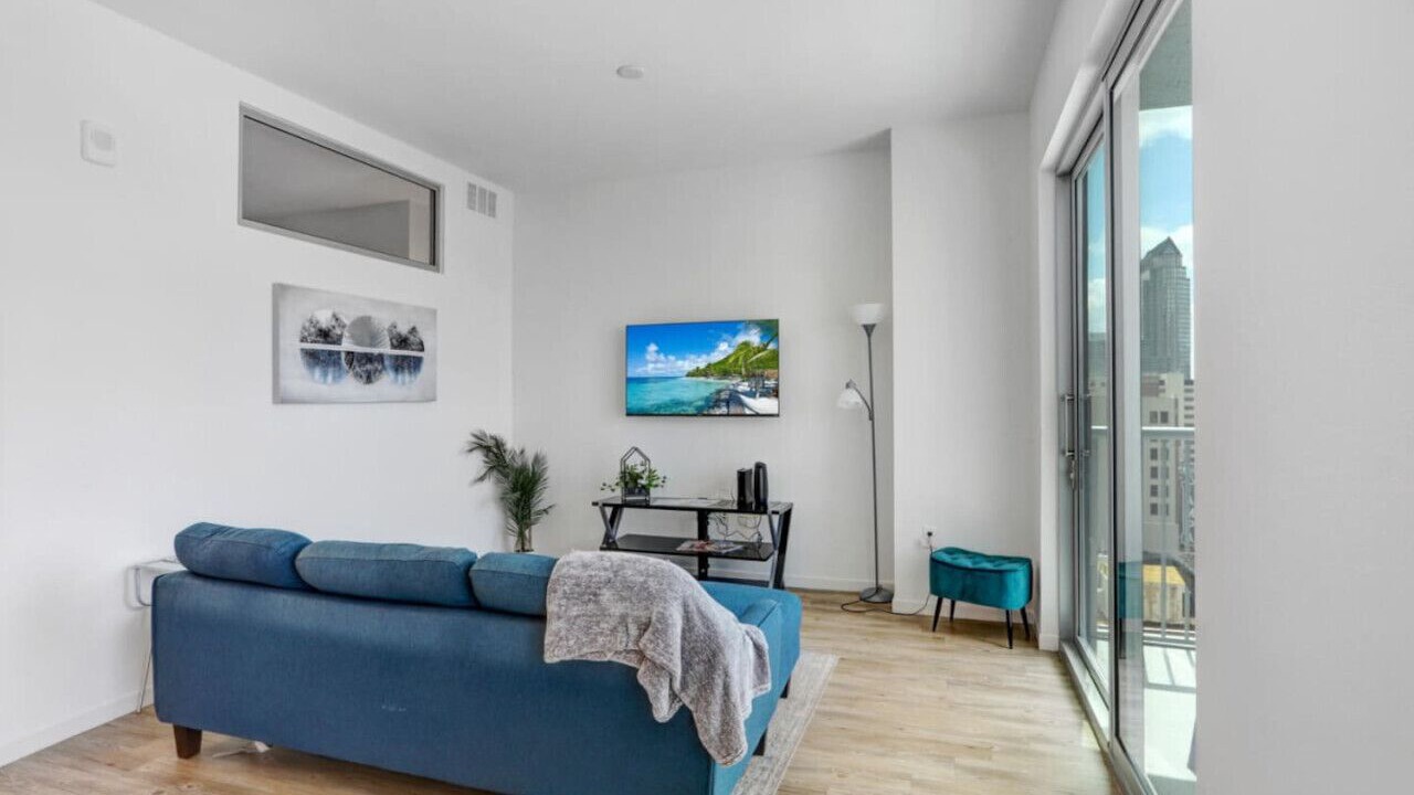 Photo of Livingroom in Downtown Tampa