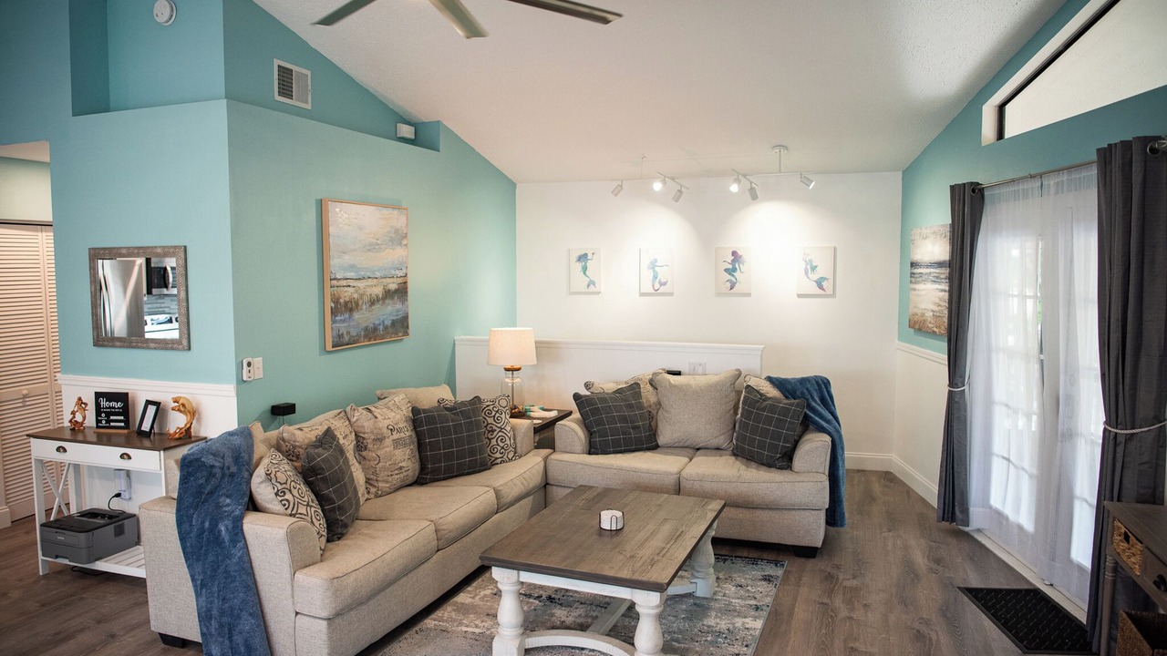 Photo of Livingroom in Spring Hill