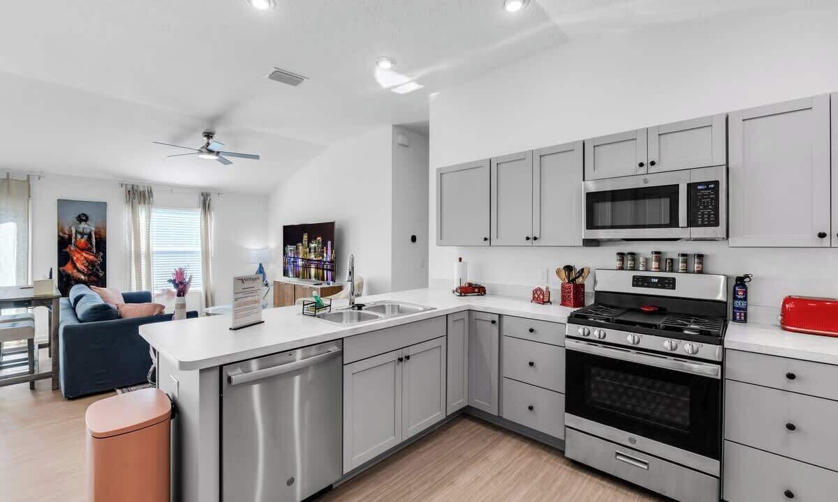 Photo of Kitchen in Okahumpka