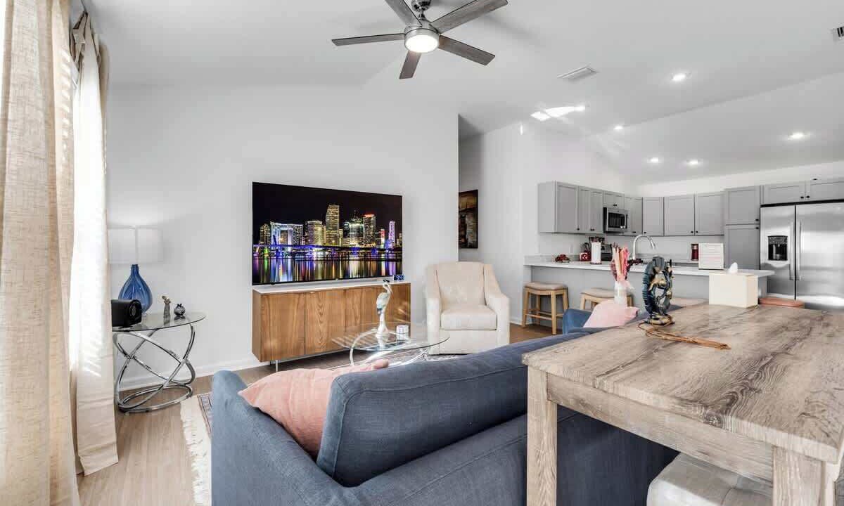 Photo of Livingroom in Okahumpka