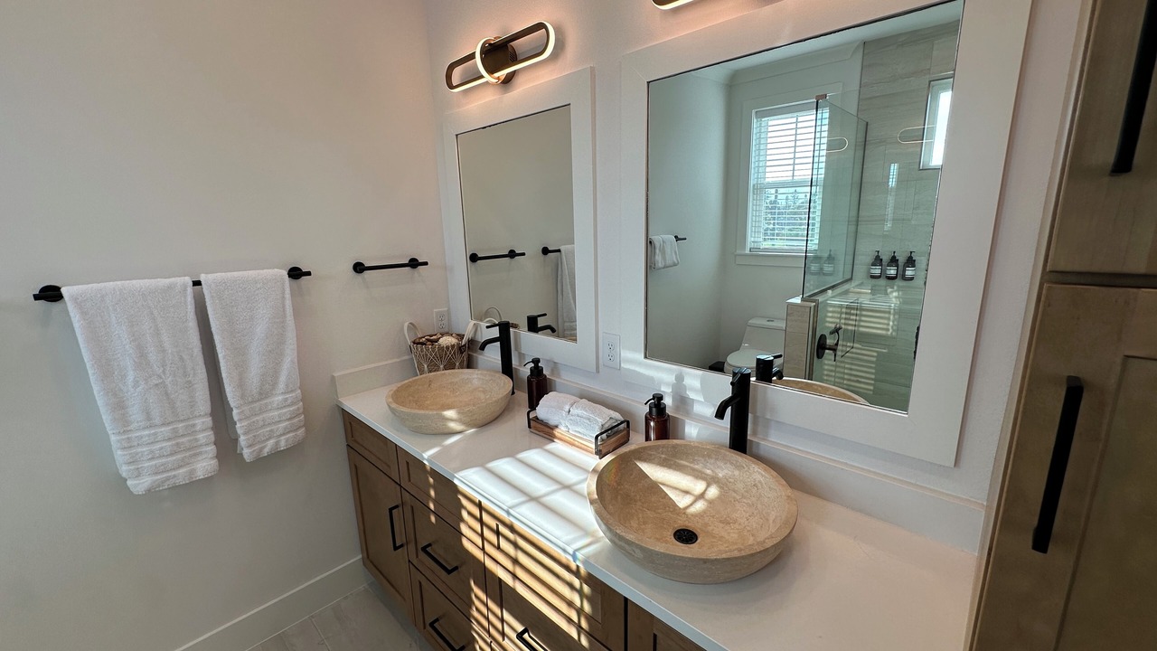 Photo of Bathroom in Horton Shores