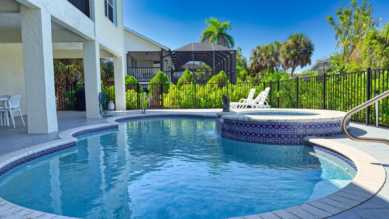 Photo of Outdoor in Mid Island