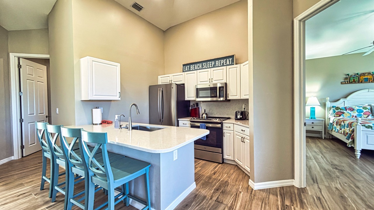 Photo of Kitchen in Mid Island