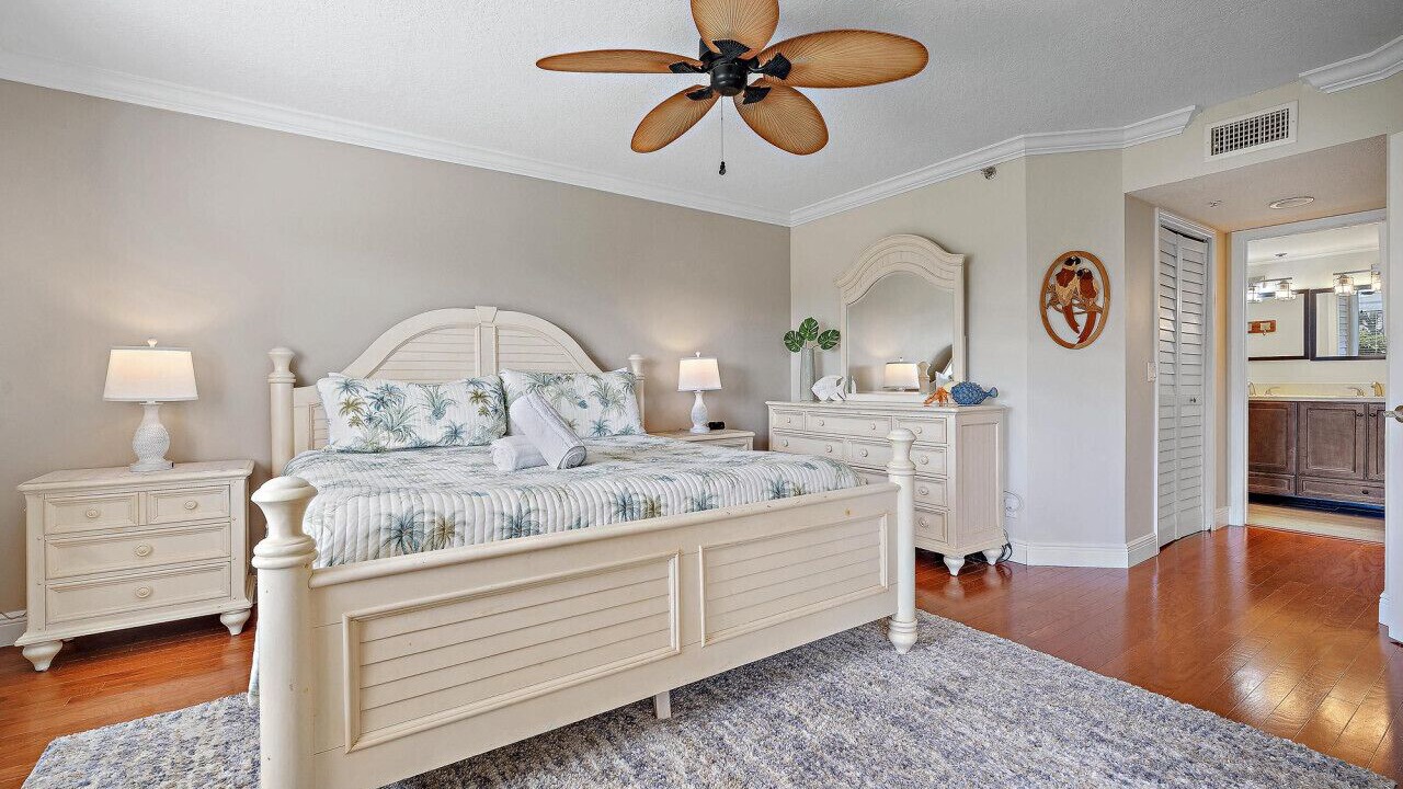 Photo of Bedroom in Jupiter Bay