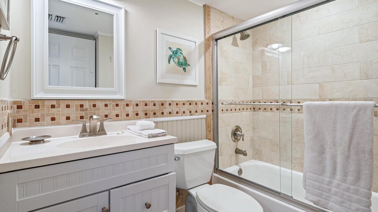 Photo of Bathroom in Jupiter Bay