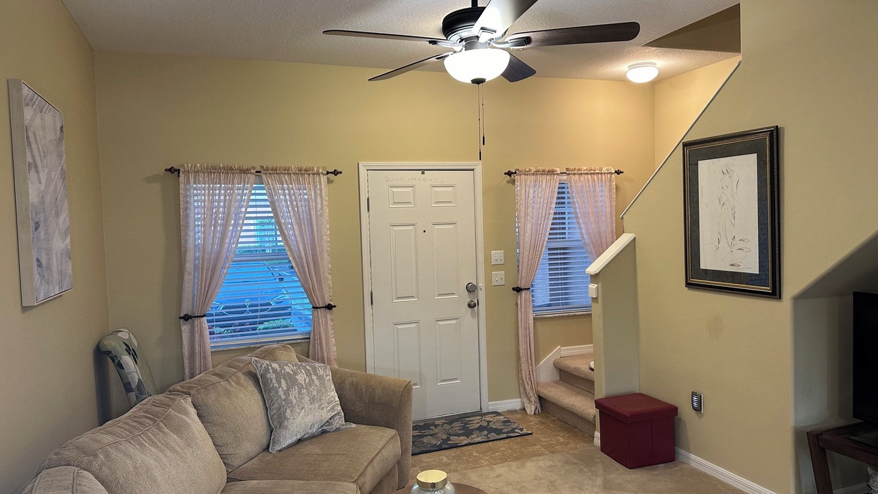 Photo of Livingroom in Lakeland