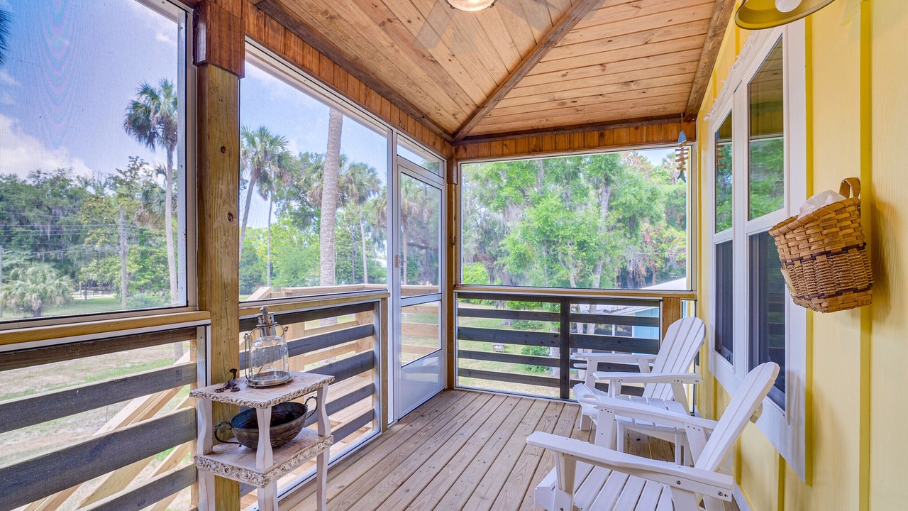 Photo of Patio Balcony in Yankeetown