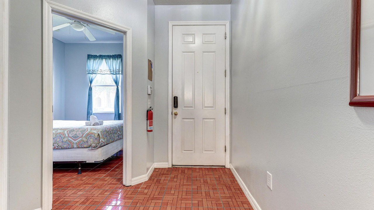 Photo of Bedroom in Crestwynd Bay