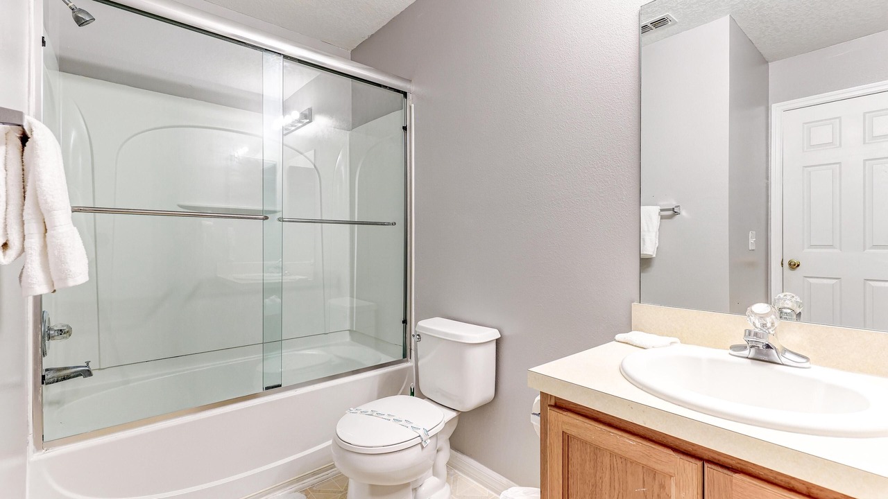 Photo of Bathroom in Crestwynd Bay