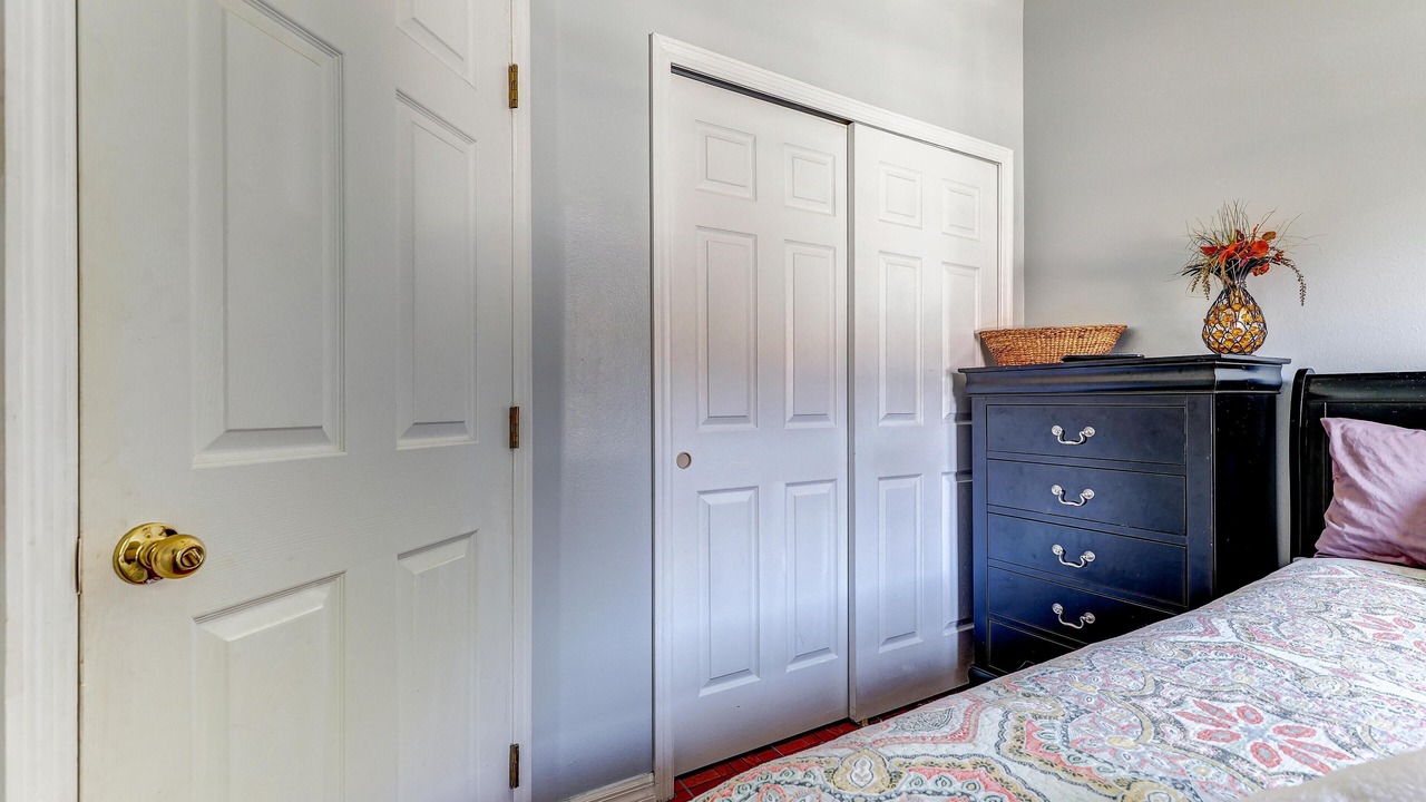 Photo of Bedroom in Crestwynd Bay