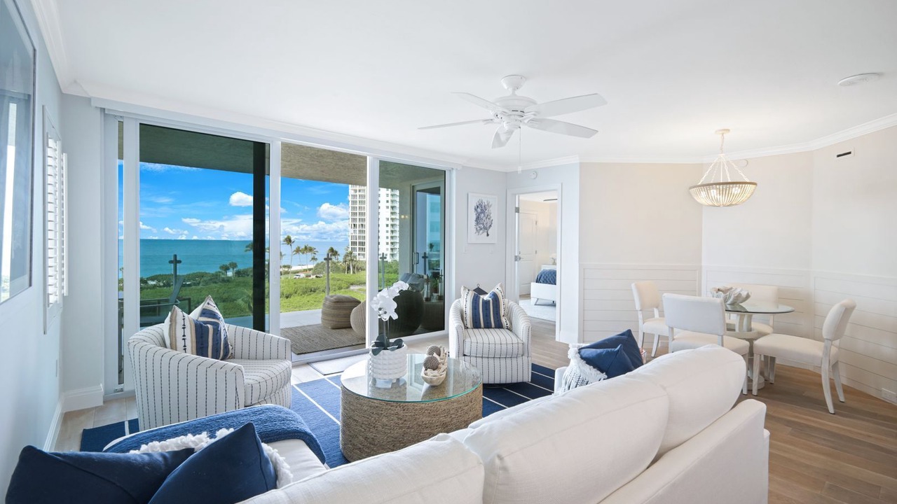 Photo of Livingroom in Park Shore