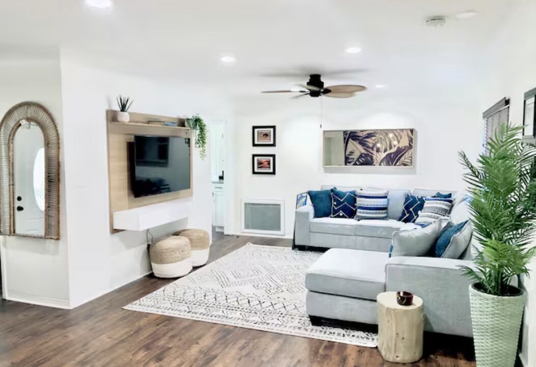 Photo of Bedroom in Pinellas Point