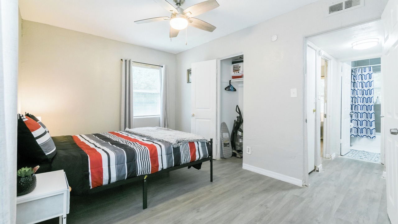 Photo of Bedroom in Riverview