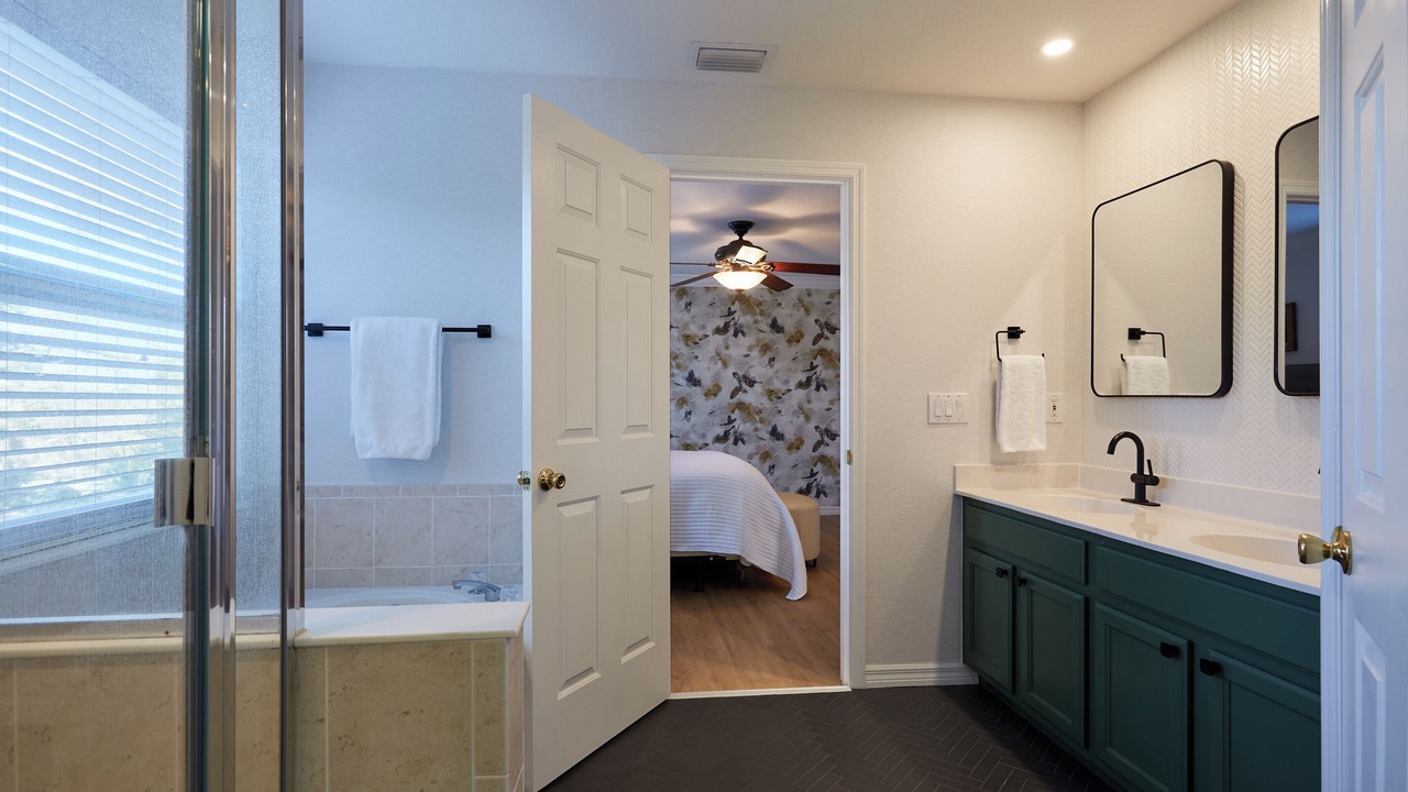 Photo of Bathroom in Gandy