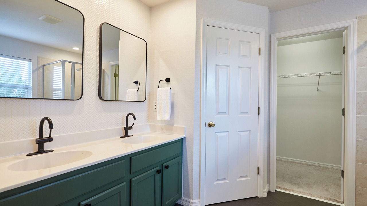 Photo of Bathroom in Gandy