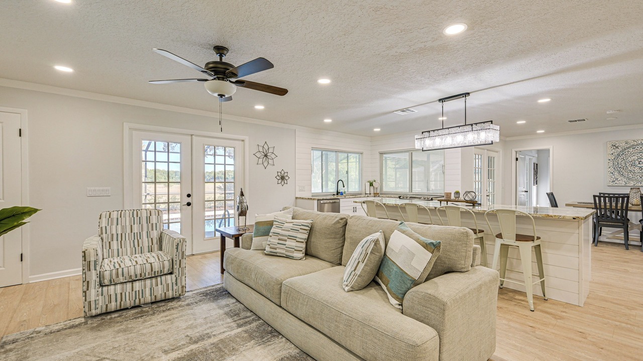 Photo of Livingroom in Spring Hill