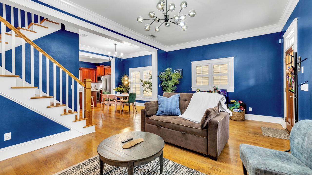 Photo of Livingroom in Urban Core