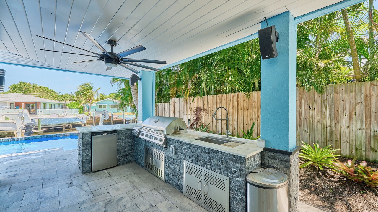 Photo of Patio Balcony in Hypoluxo
