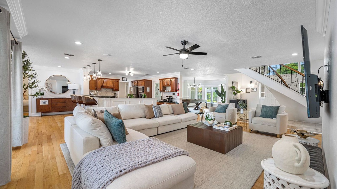 Photo of Livingroom in Lake Magdalene