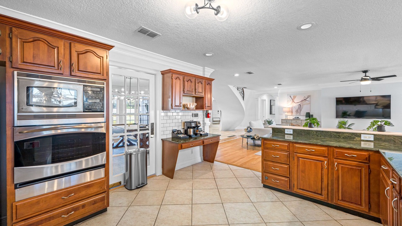 Photo of Kitchen in Lake Magdalene