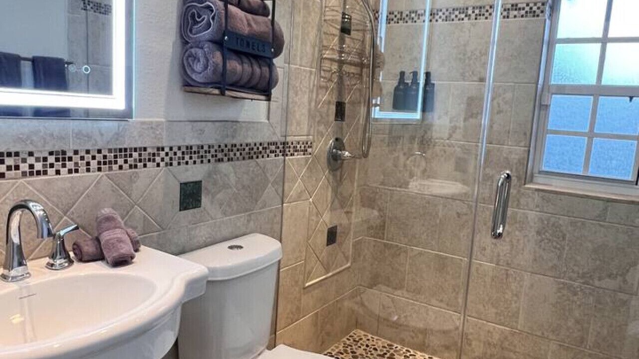 Photo of Bathroom in Miami Gardens