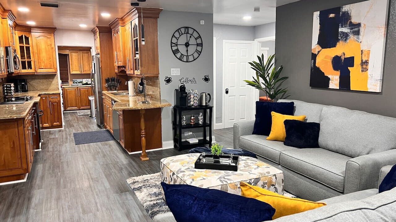 Photo of Livingroom in Miami Gardens