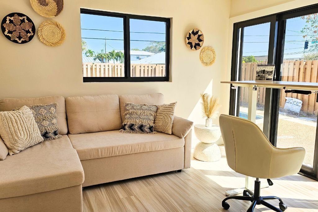 Photo of Livingroom in Coral Ridge Isles