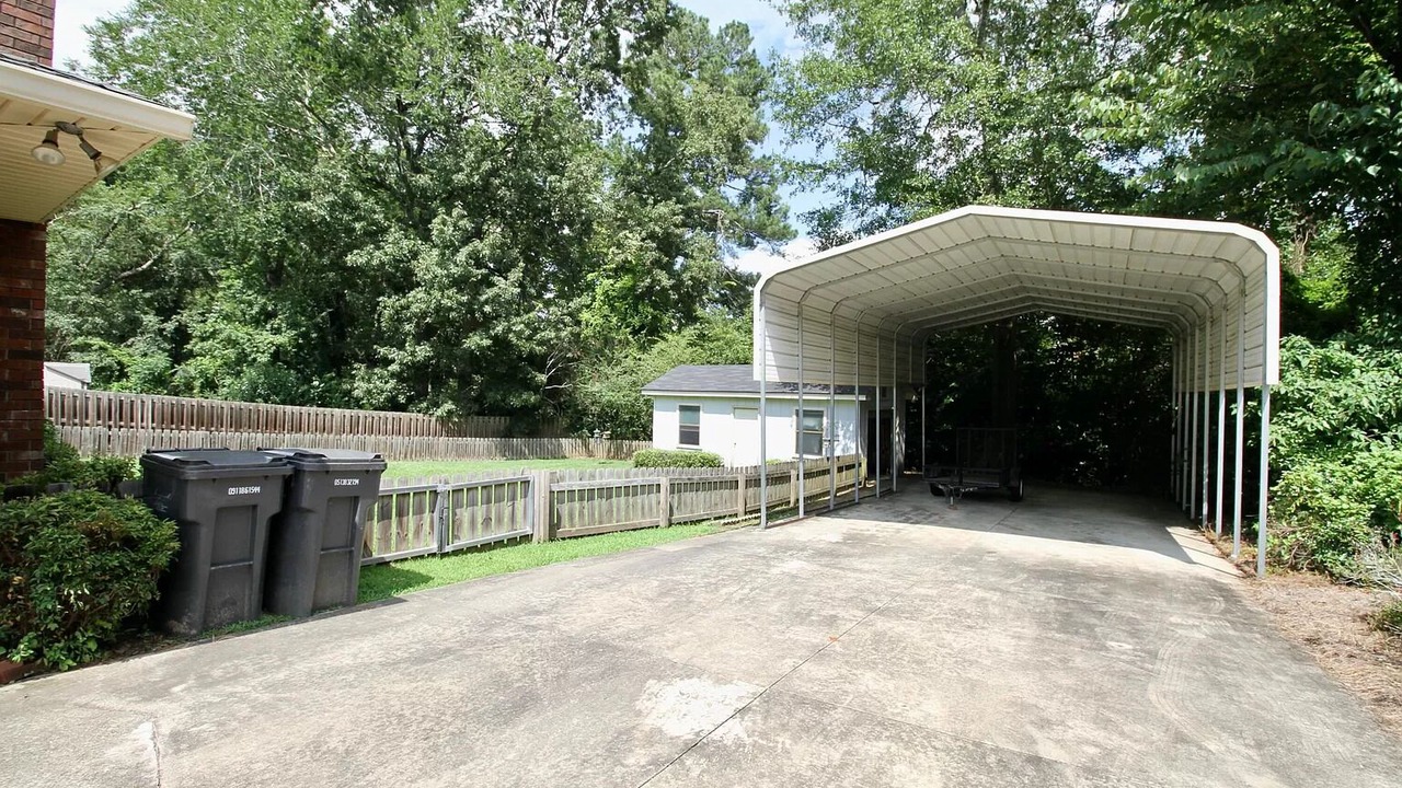 Photo of Outdoor in National Hills