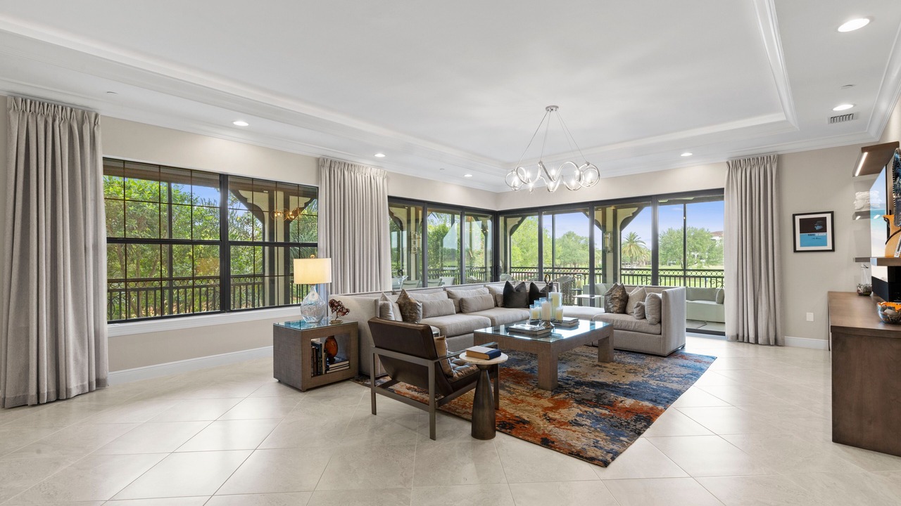 Photo of Livingroom in Tuscany Reserve