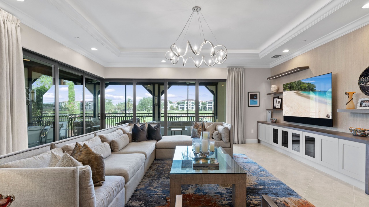 Photo of Livingroom in Tuscany Reserve