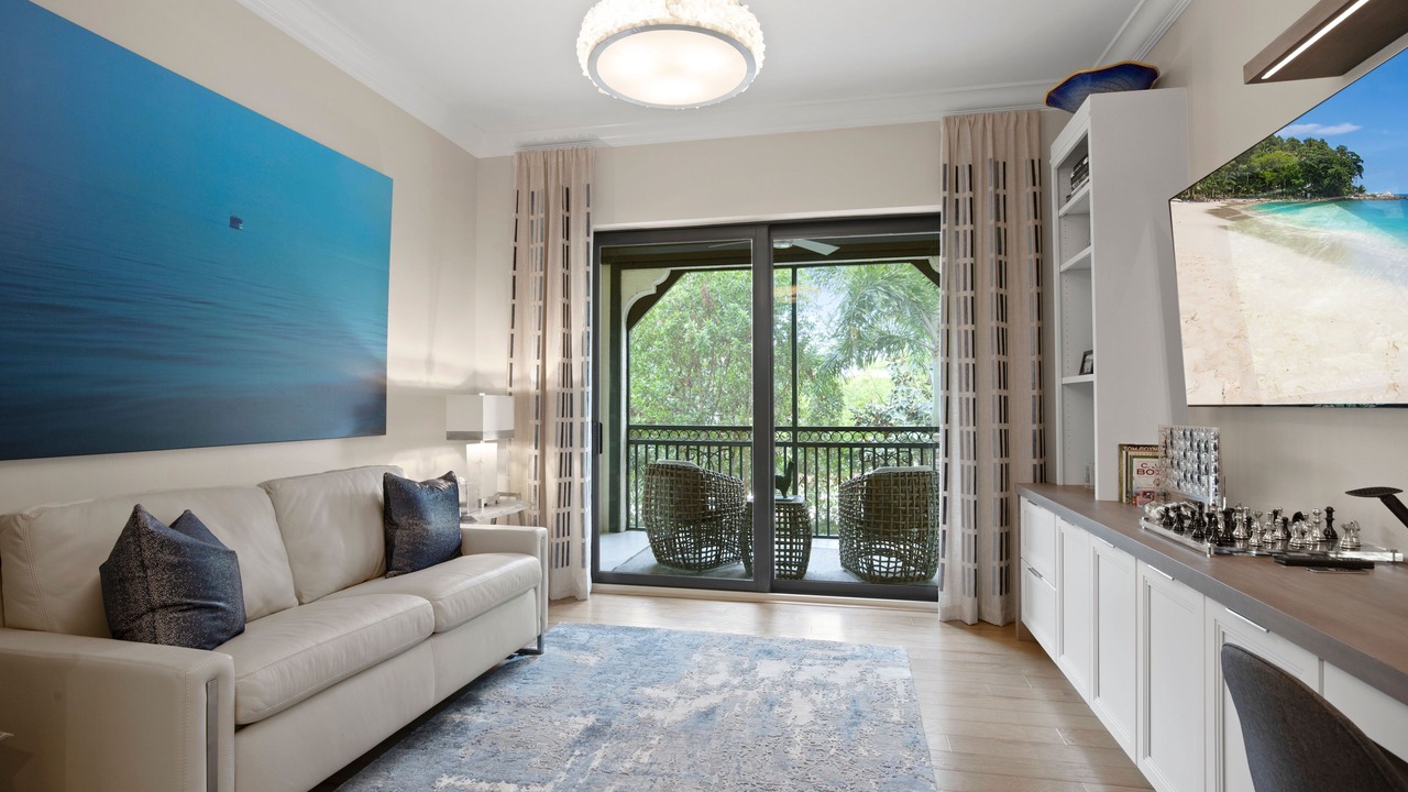 Photo of Livingroom in Tuscany Reserve