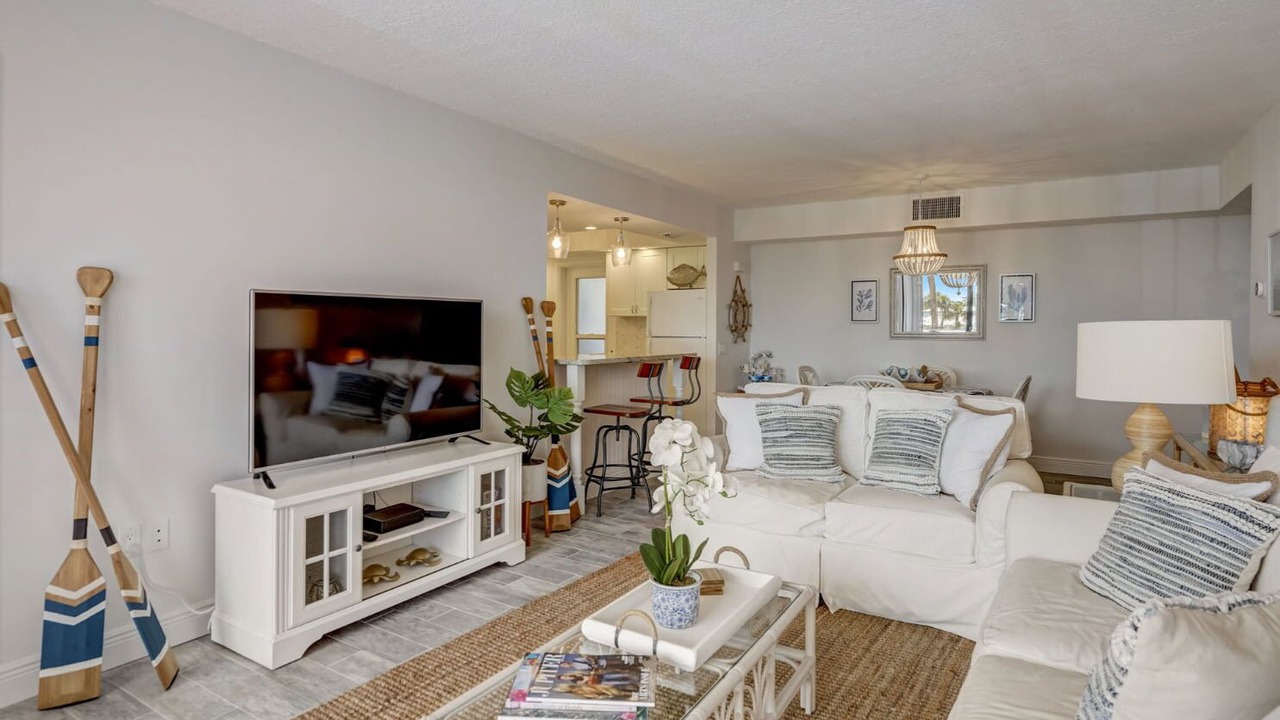 Photo of Livingroom in Tequesta