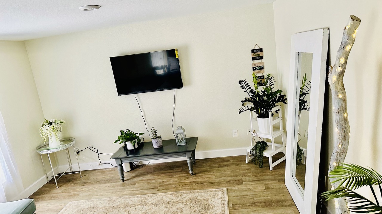Photo of Livingroom in Westminister
