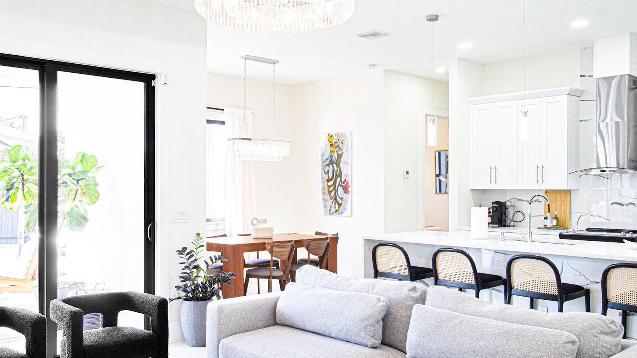 Photo of Livingroom in Diplomat