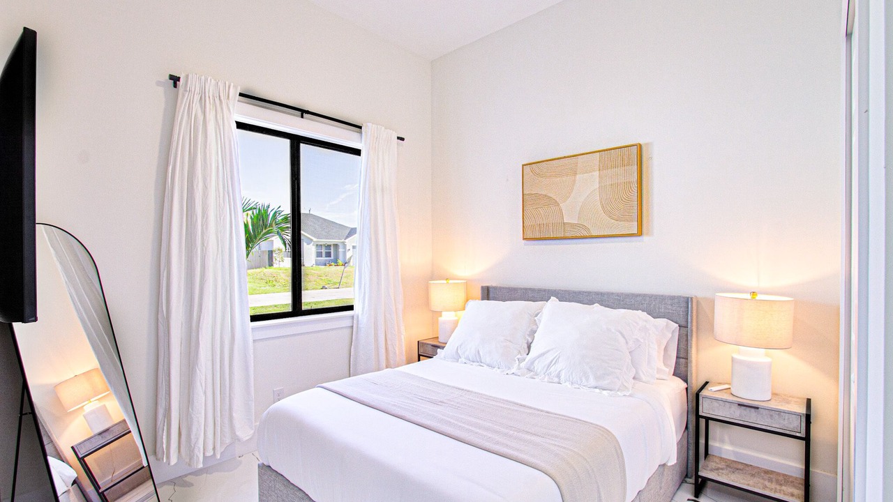 Photo of Bedroom in Diplomat