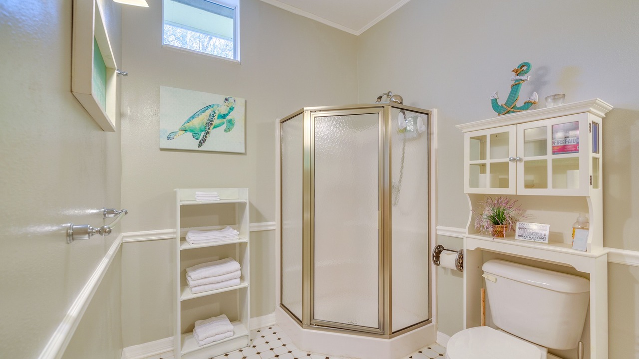 Photo of Bathroom in Inglis