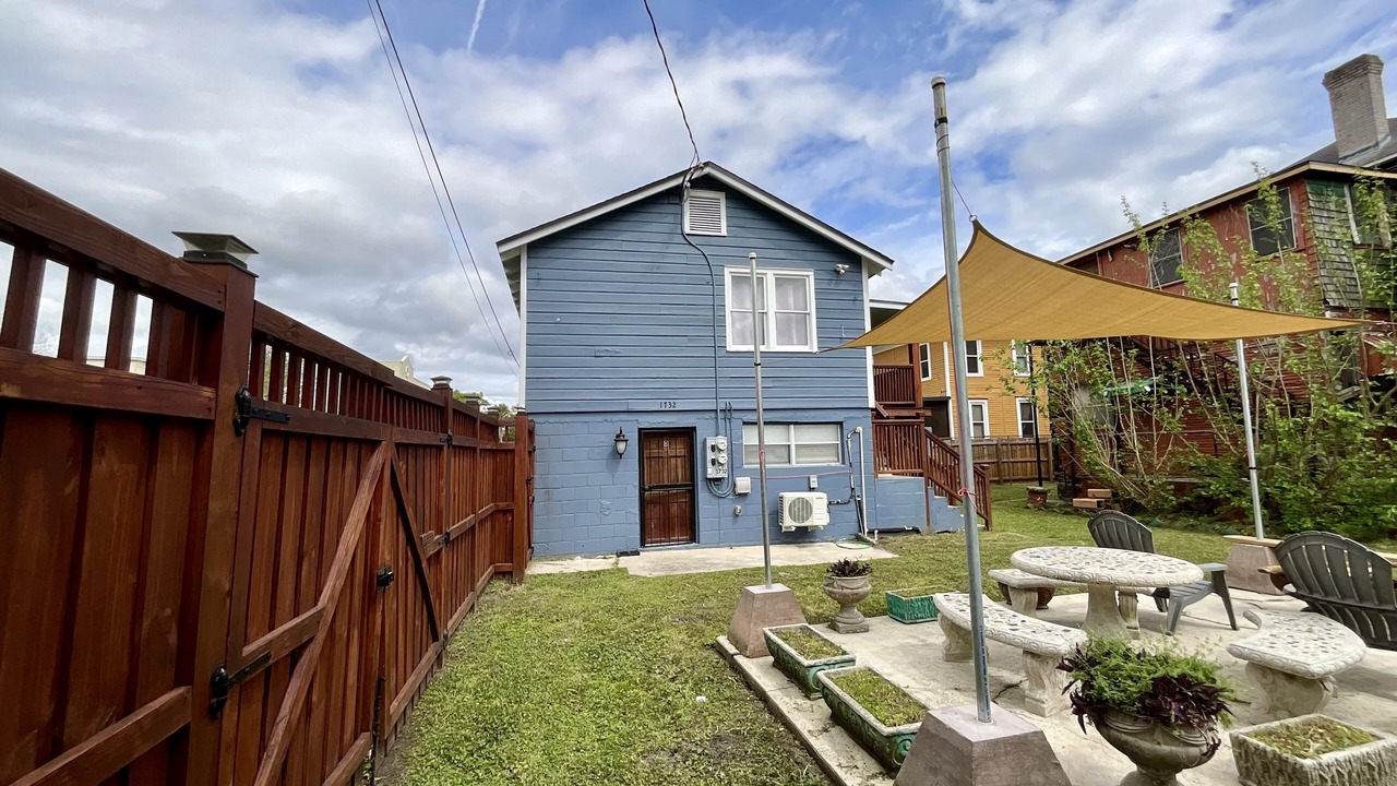 Photo of Outdoor in Urban Core