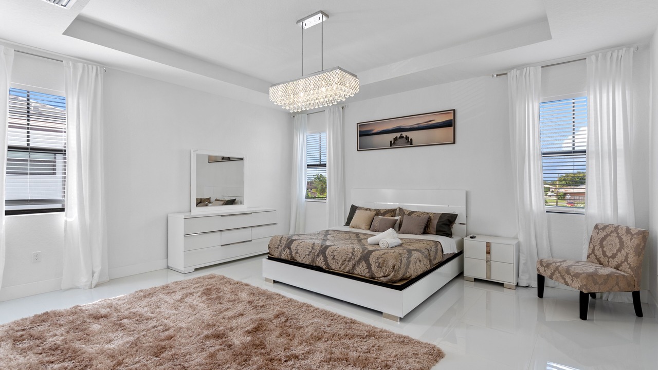 Photo of Bedroom in Ludlam