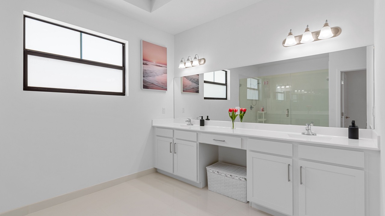 Photo of Bathroom in Ludlam