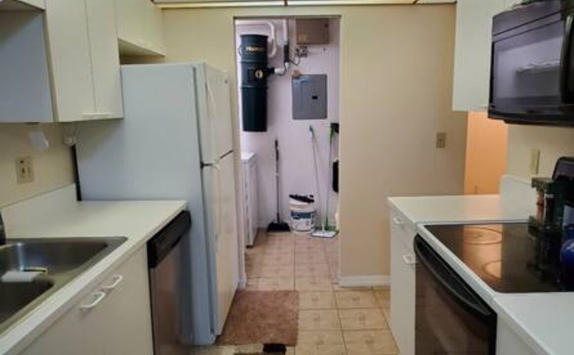 Photo of Kitchen in Daytona Beach