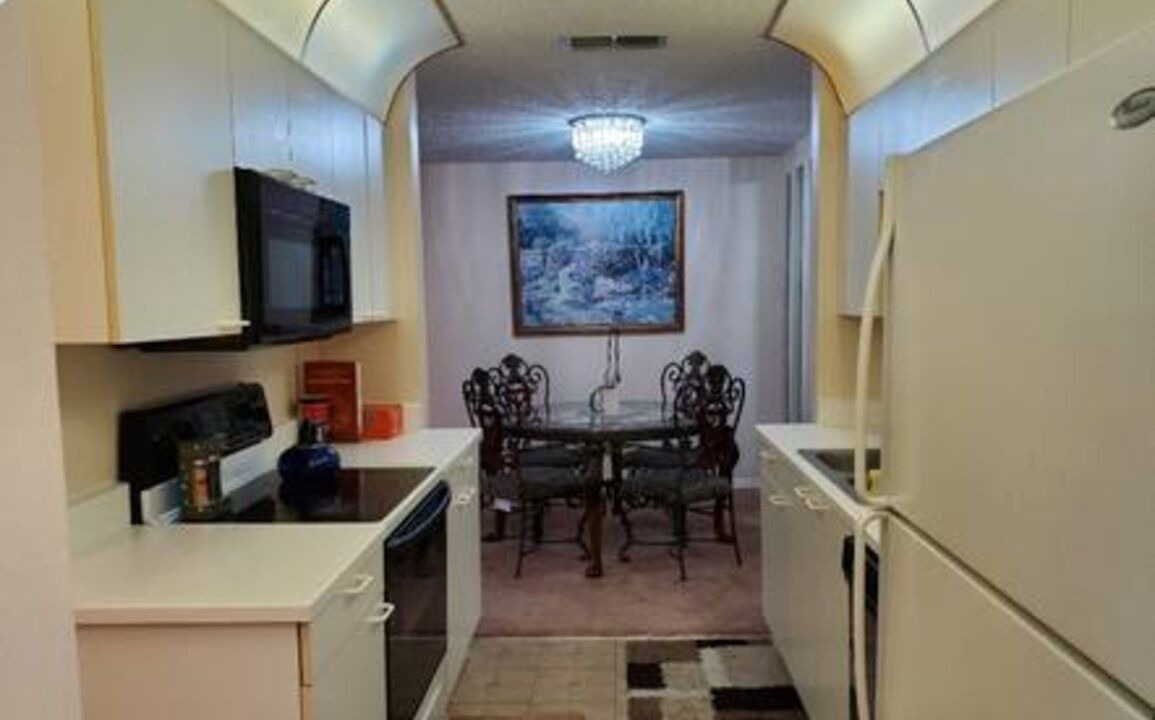 Photo of Kitchen in Daytona Beach