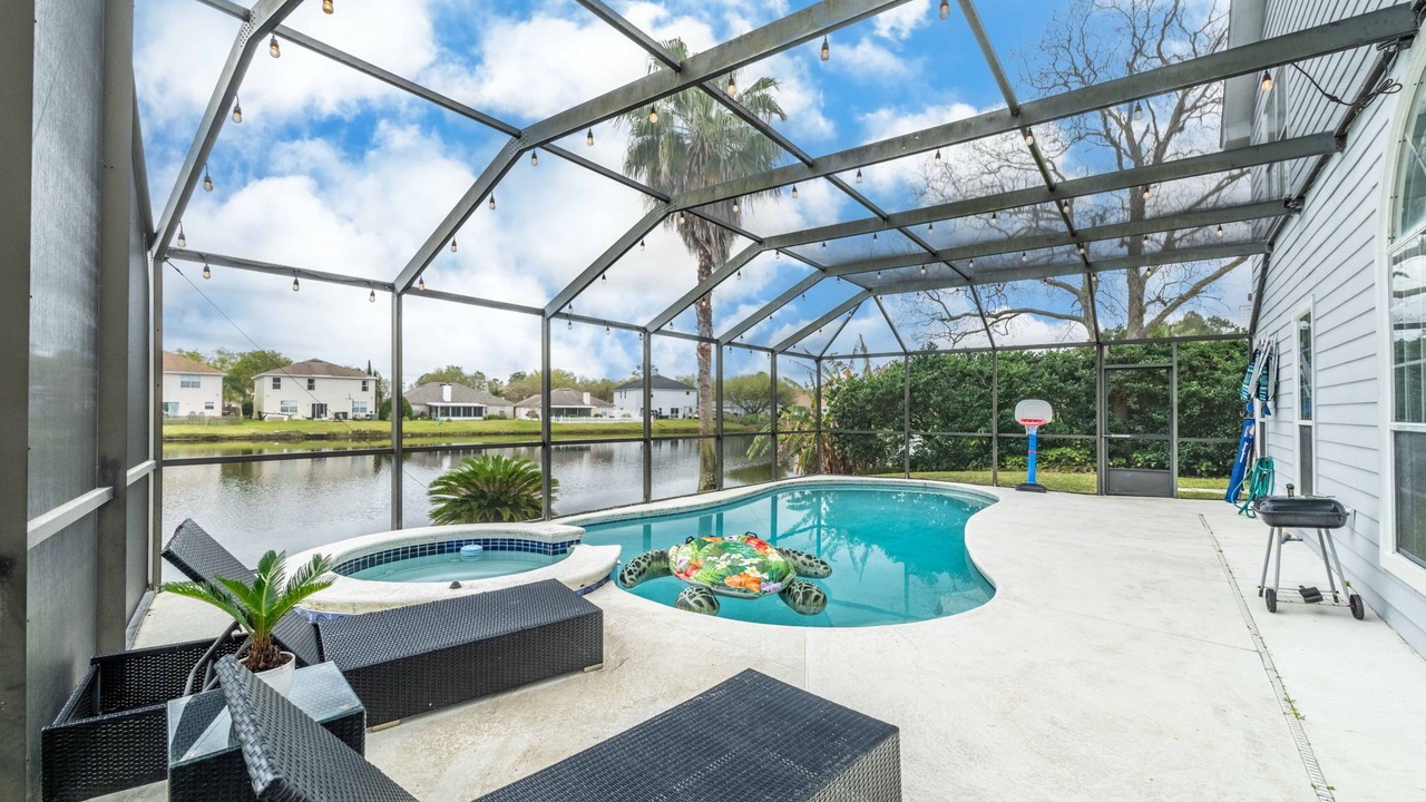 Photo of Outdoor in Sandalwood