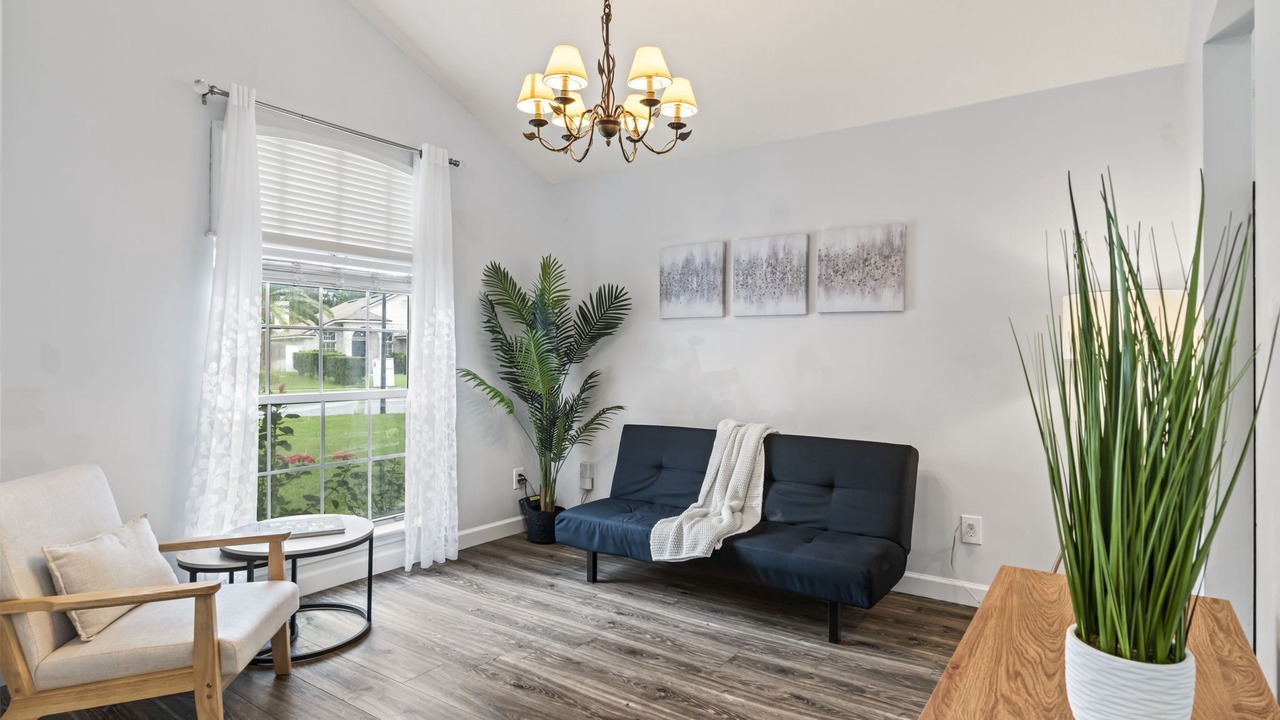 Photo of Livingroom in Sandalwood