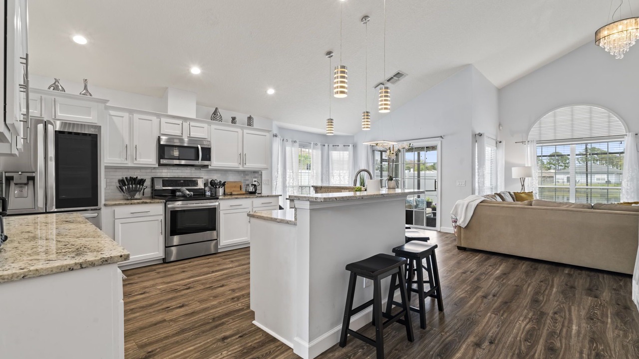 Photo of Kitchen in Sandalwood