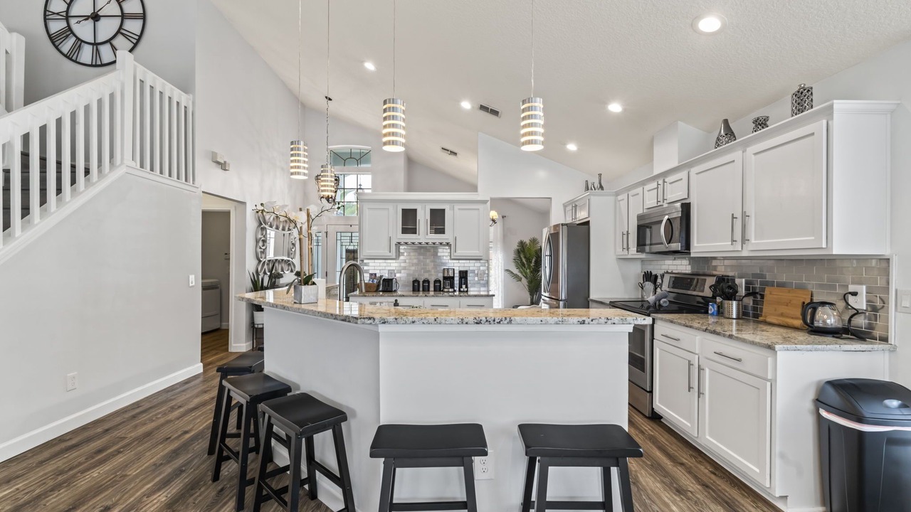 Photo of Kitchen in Sandalwood