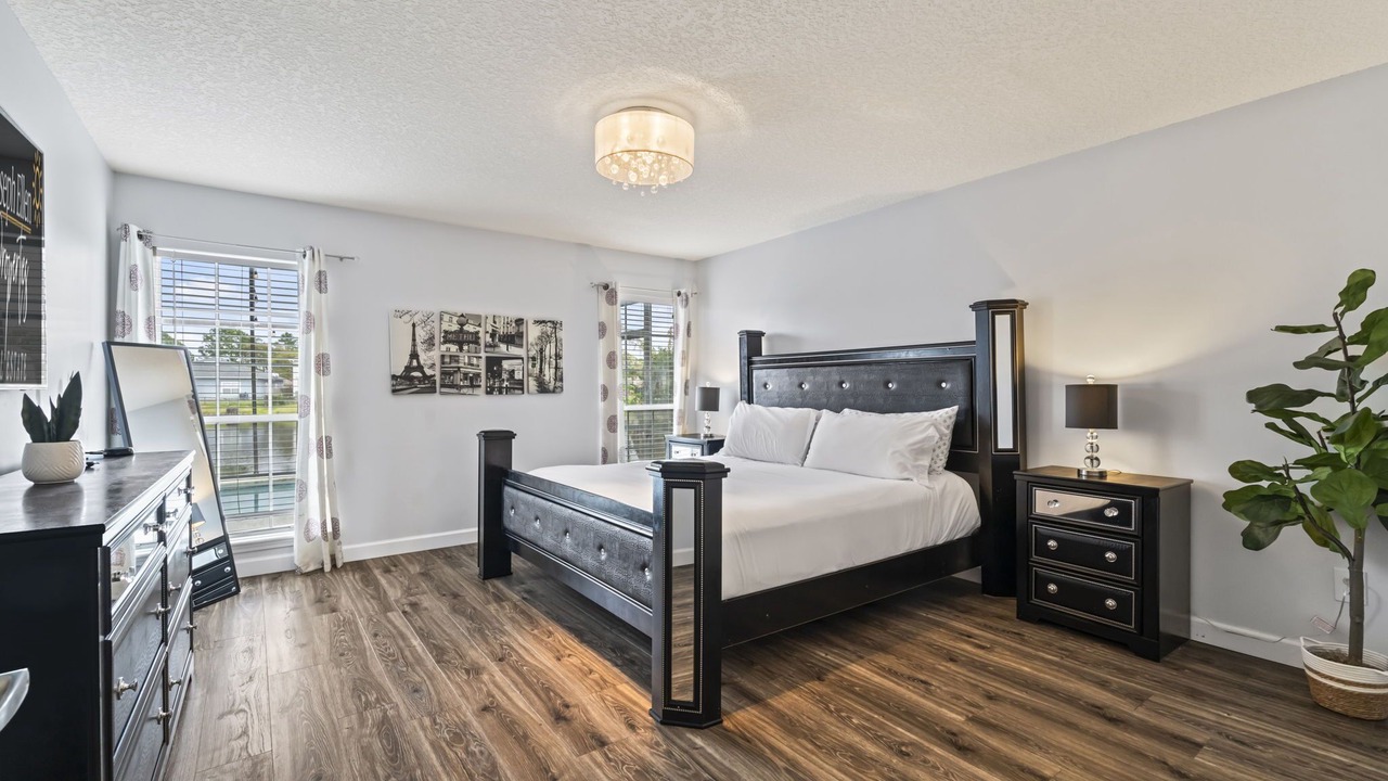 Photo of Bedroom in Sandalwood