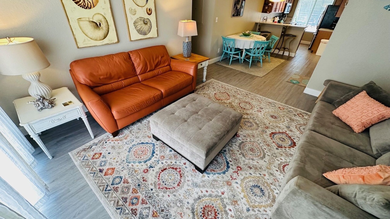 Photo of Livingroom in Bayview