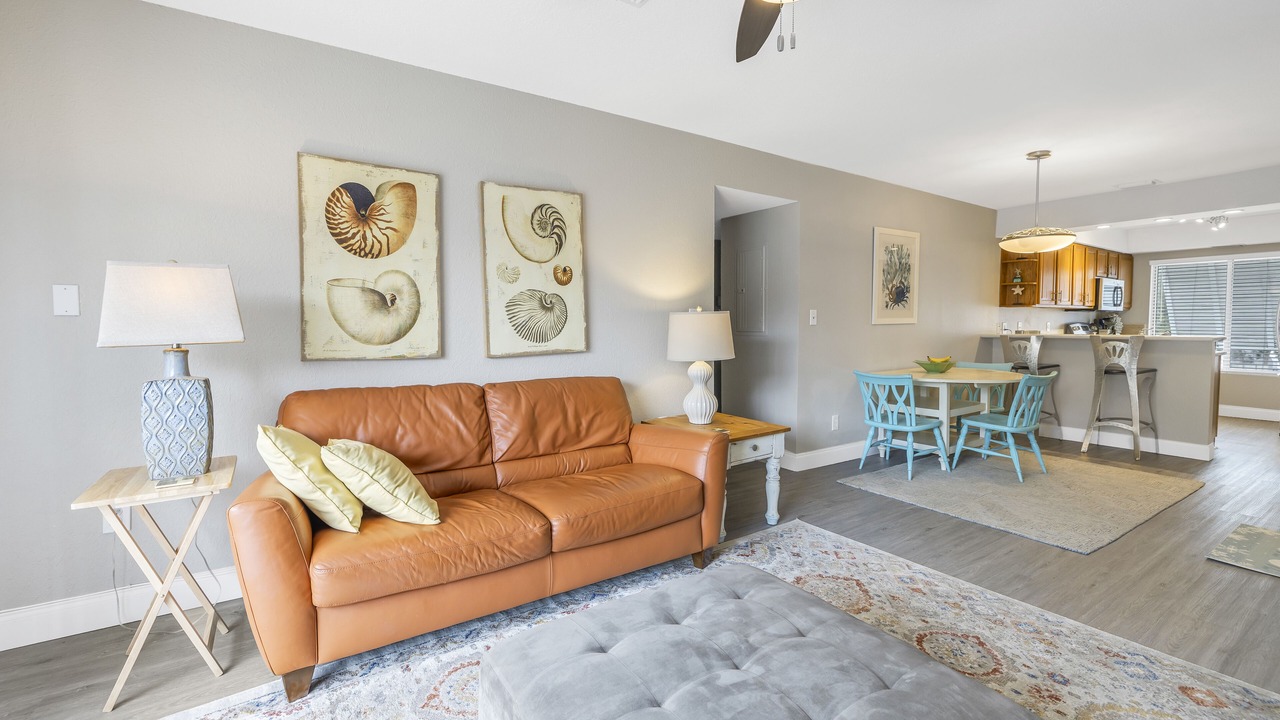 Photo of Livingroom in Bayview