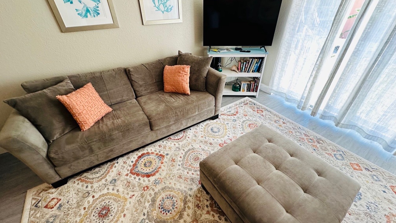 Photo of Livingroom in Bayview