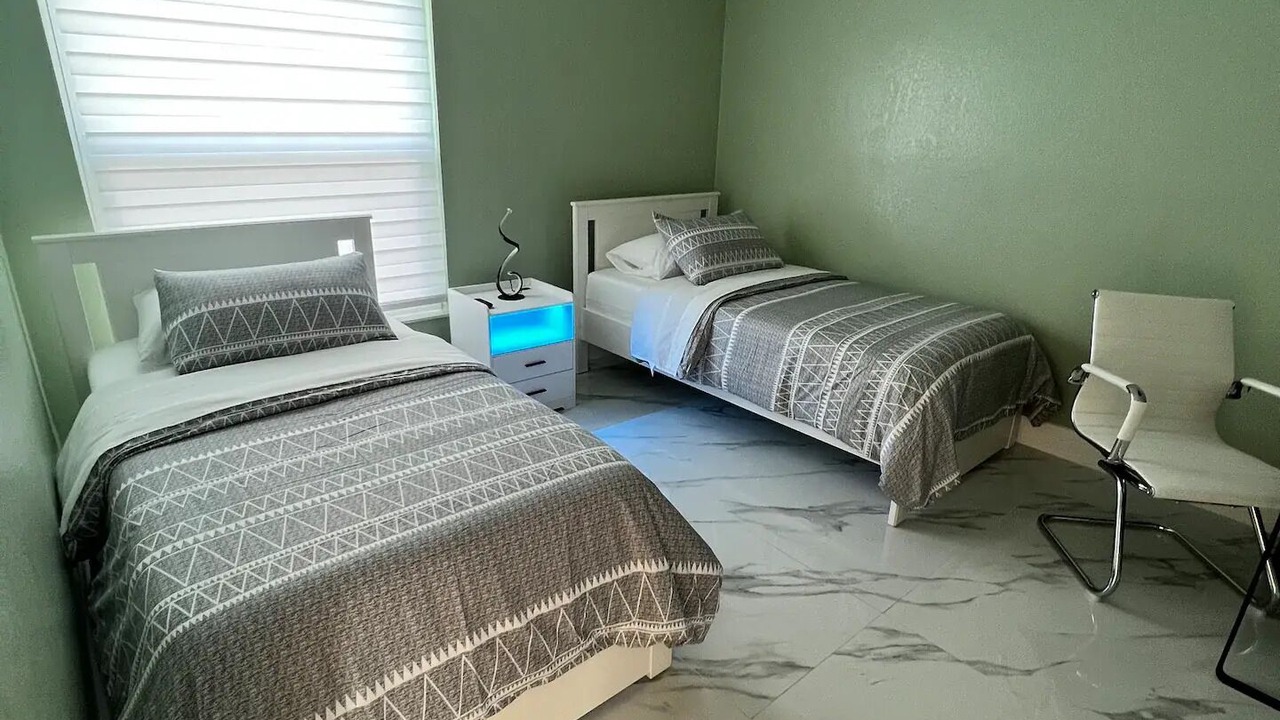 Photo of Bedroom in Lakeview Village